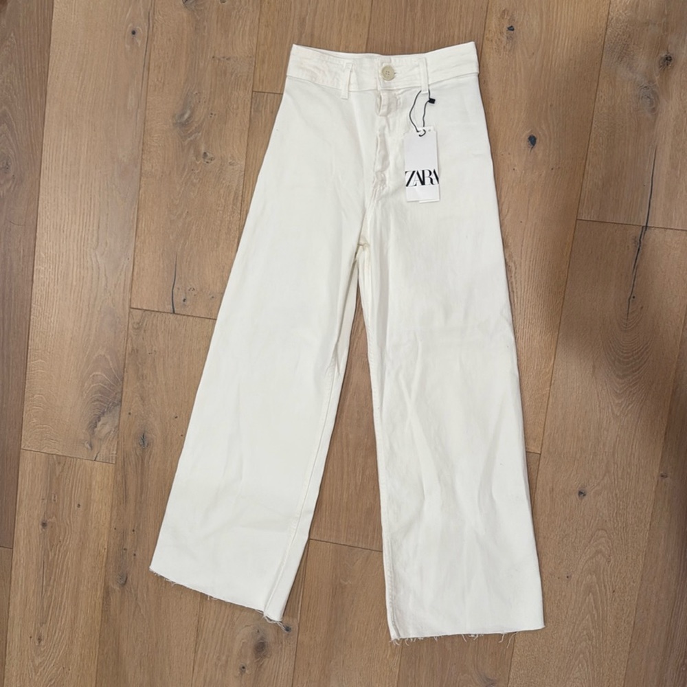NWT Zara Wide Leg Pants Womens Cream High Waisted Raw Hem Pockets Button Size 2